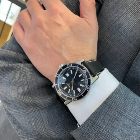 T125.610.16.041 ساعة تيسوت رجالي