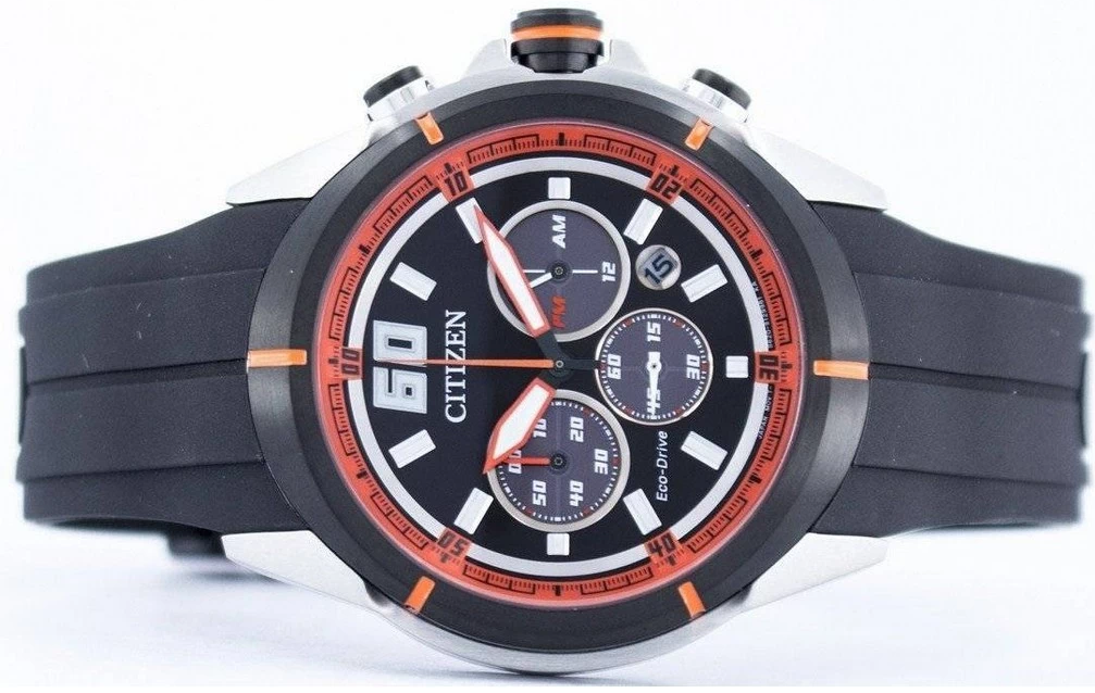 balck rubber blac kdail