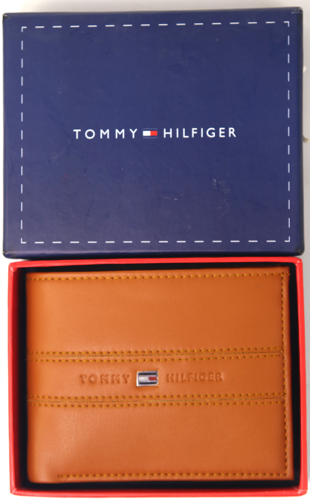 Tommy Hilfiger Bifold Wallet-19